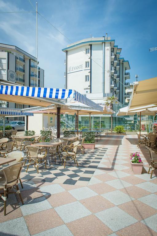 Hotel Levante Sul Mare ลิโด ดิ ซาวิโอ ภายนอก รูปภาพ