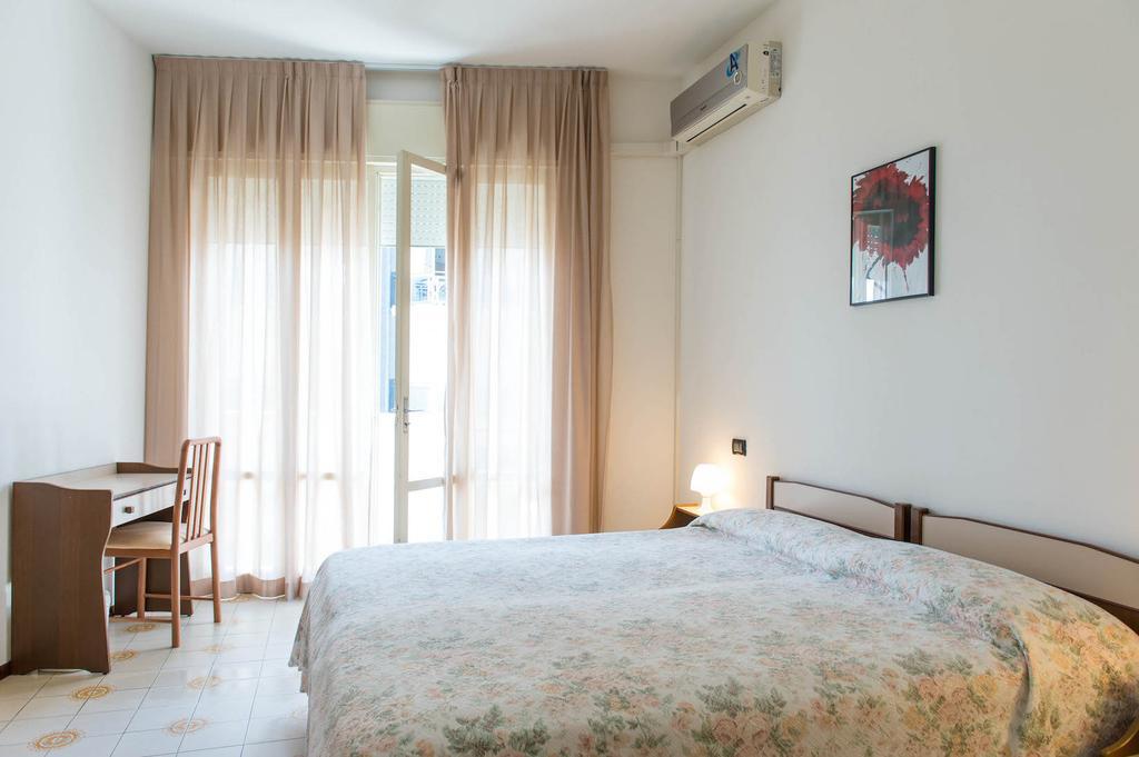Hotel Levante Sul Mare ลิโด ดิ ซาวิโอ ภายนอก รูปภาพ