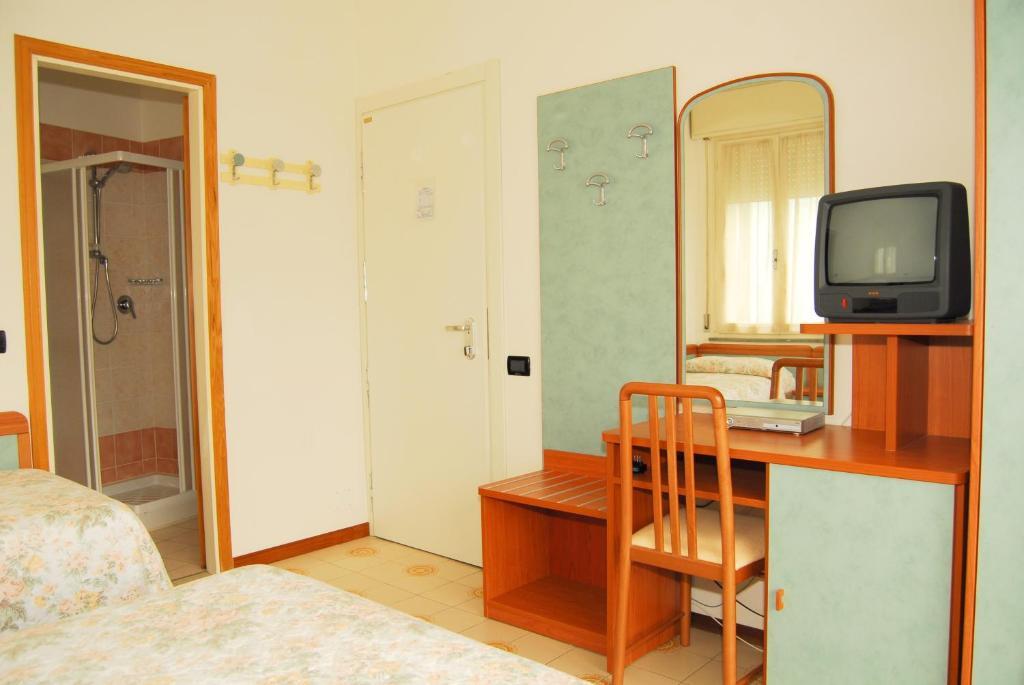 Hotel Levante Sul Mare ลิโด ดิ ซาวิโอ ภายนอก รูปภาพ